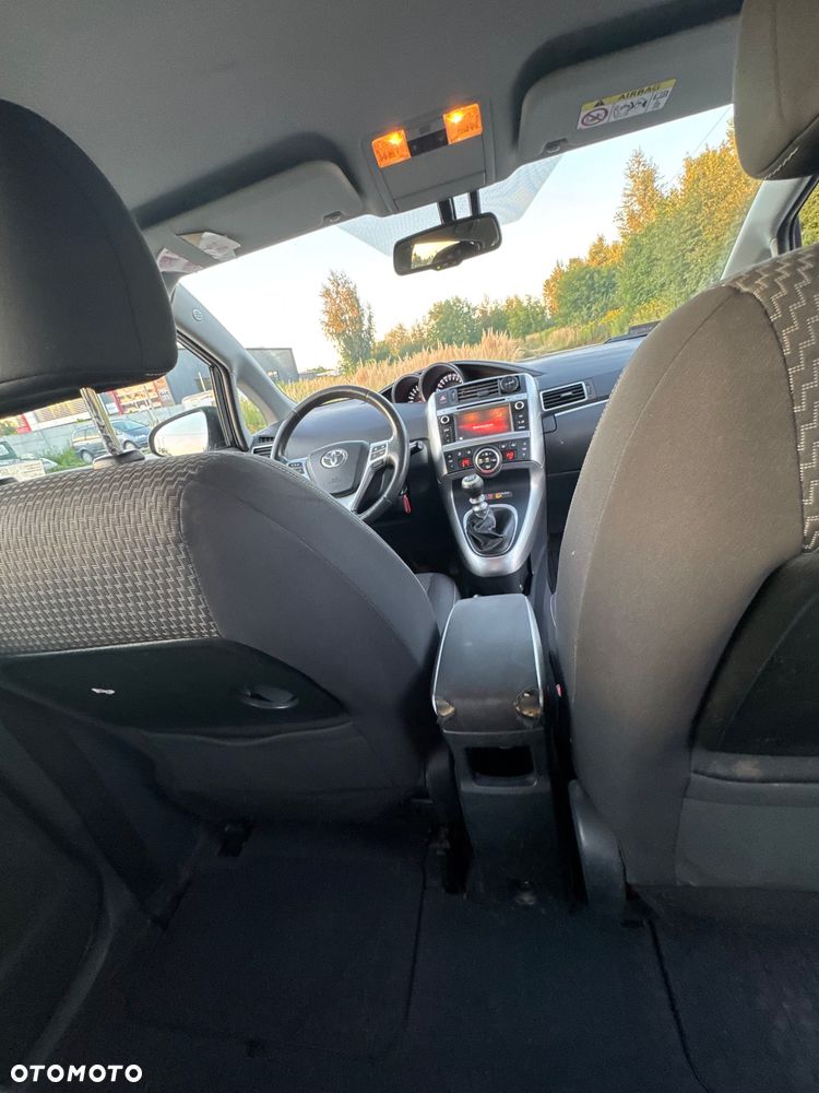 Toyota Verso 1.8 Prestige - 20