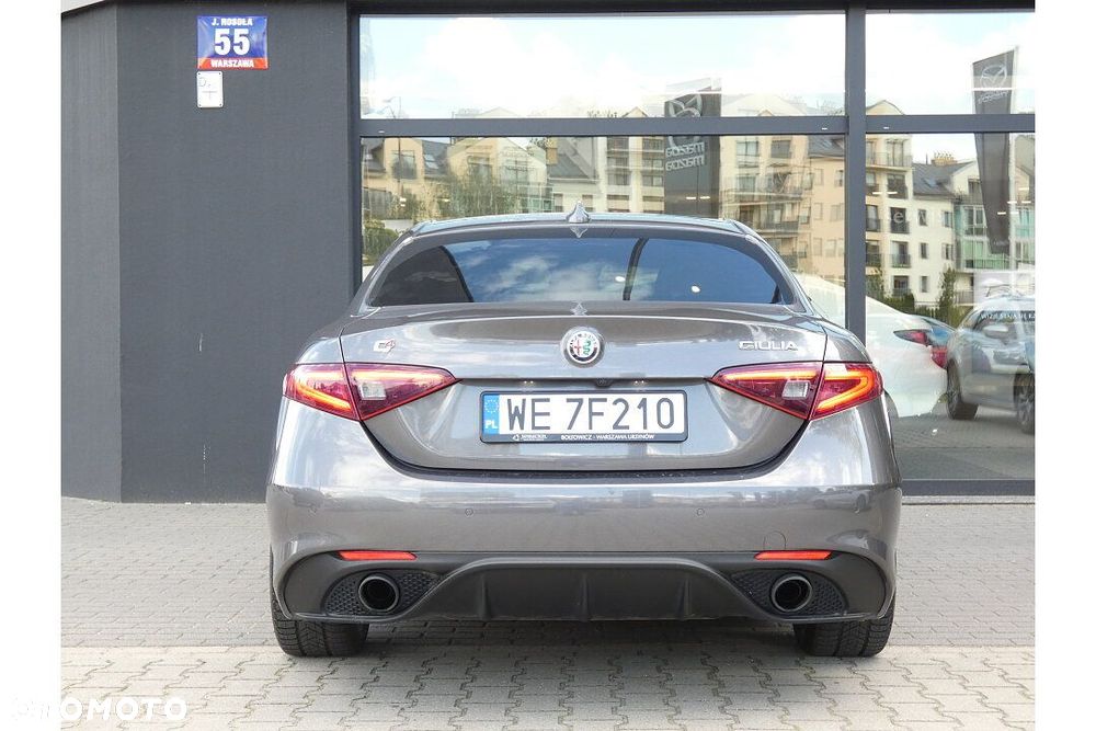 Alfa Romeo Giulia 2.0 Turbo Veloce Q4 - 6