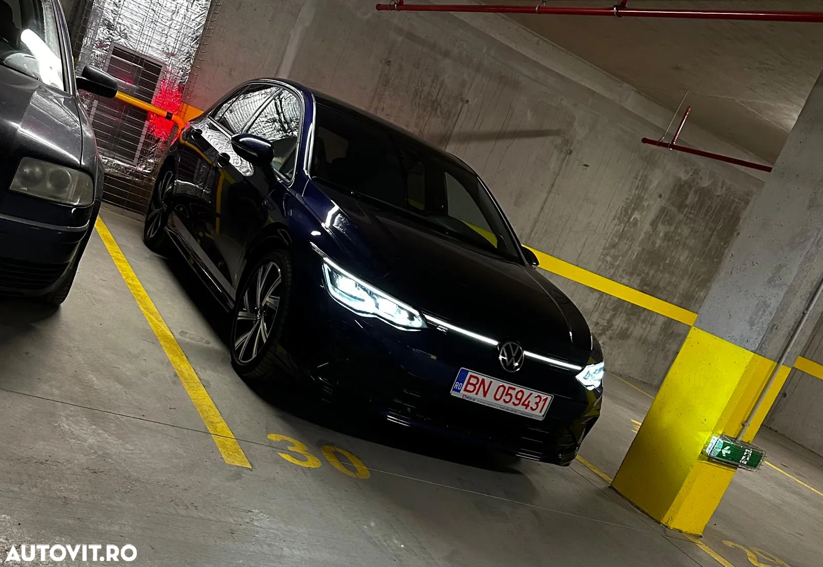 Volkswagen Golf 2.0 TDI DSG R-Line - 16