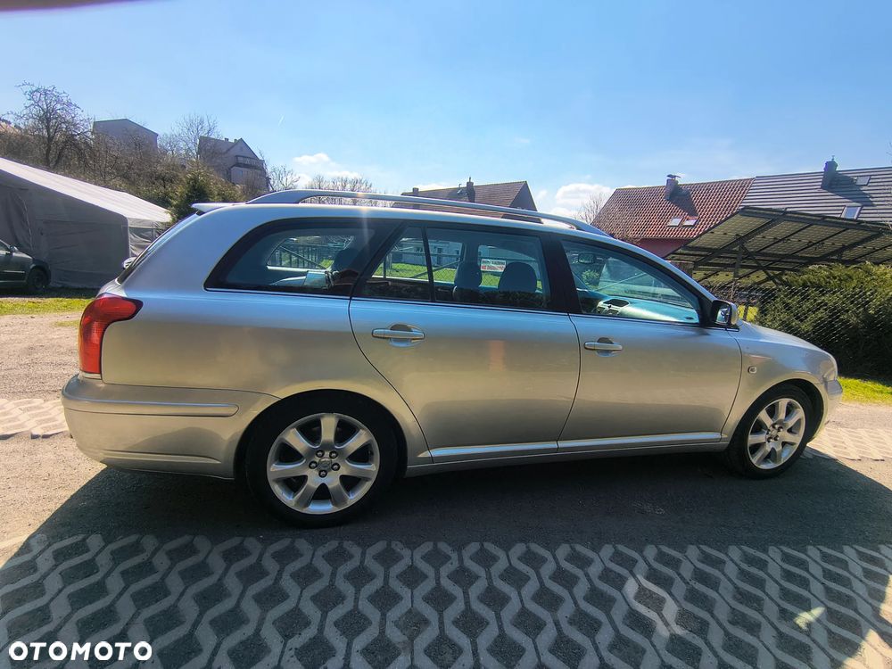 Toyota Avensis 2.0 VVT-i Edition - 8