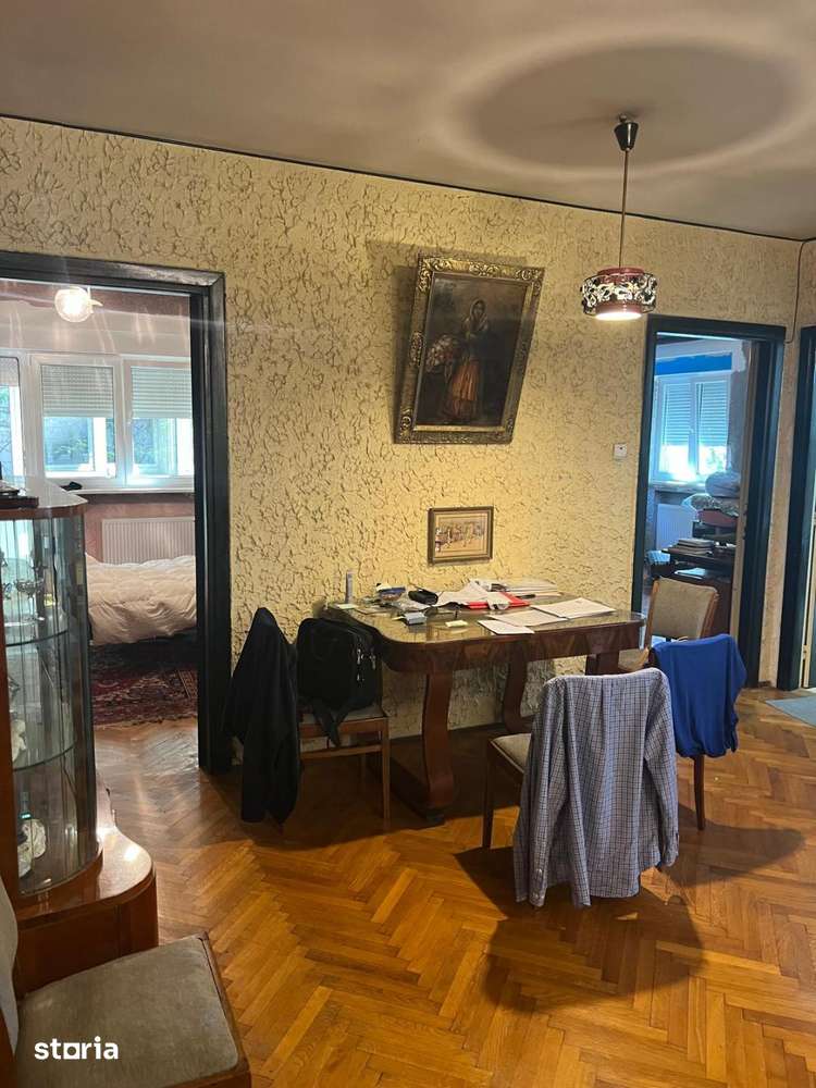Apartament 3 camere in vila interbelica — fotografia 3