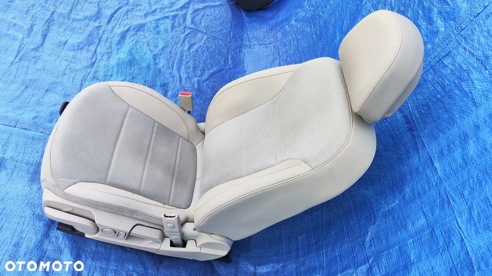 FOTEL LEWY PRZÓD PÓŁSKÓRA PÓŁ SKÓRA BEŻOWY KREMOWY NAPINACZ DOPINACZ ZAPINKA PASA OSŁONA OPEL INSIGNIA A EUROPA - 6