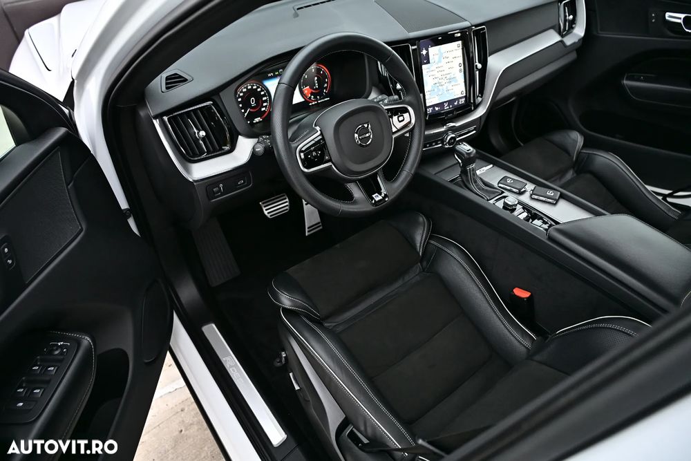 Volvo XC 60 D4 AWD Geartronic RDesign - 2