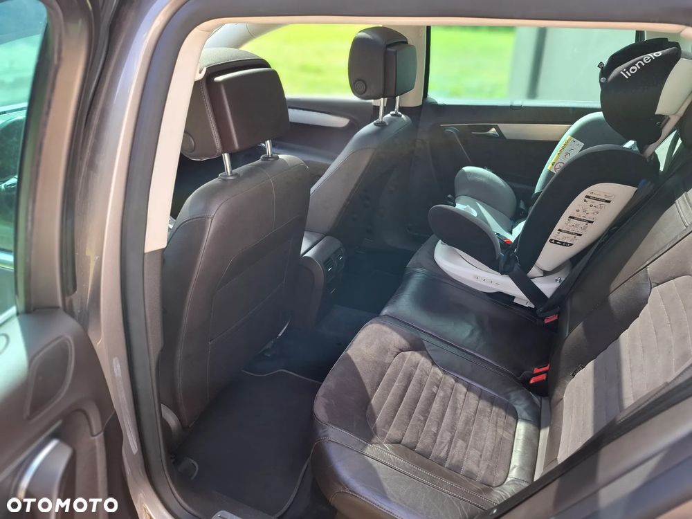 Volkswagen Passat - 6
