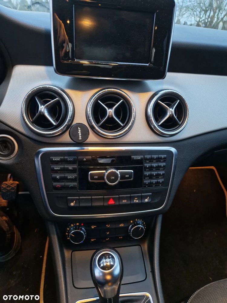 Mercedes-Benz CLA - 16