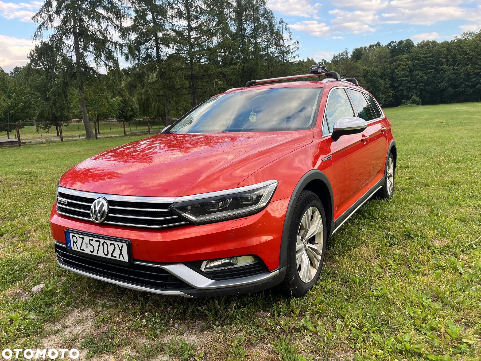 Volkswagen Passat - 1
