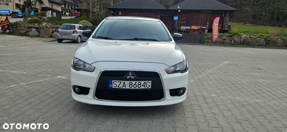 Mitsubishi Lancer 1.6 Inform - 2