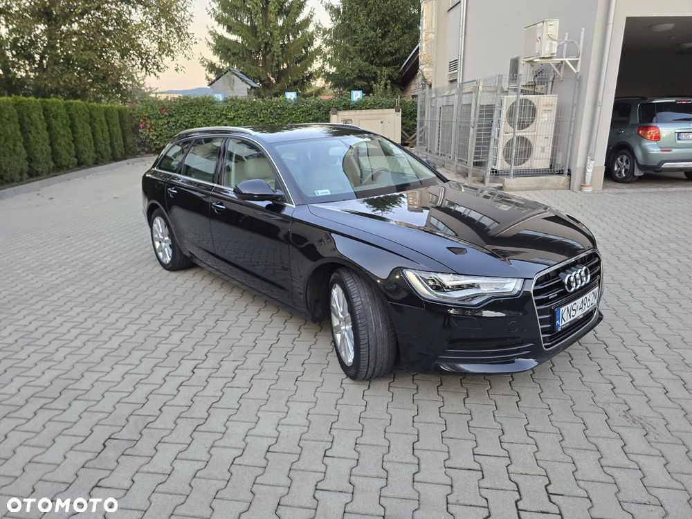 Audi A6 Avant - 1