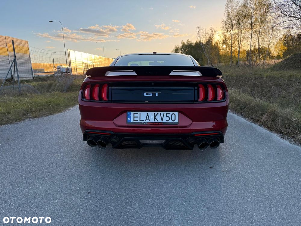 Ford Mustang - 5