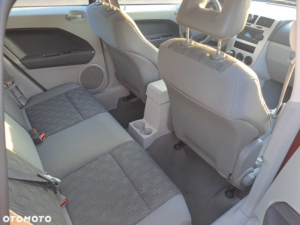 Dodge Caliber - 5