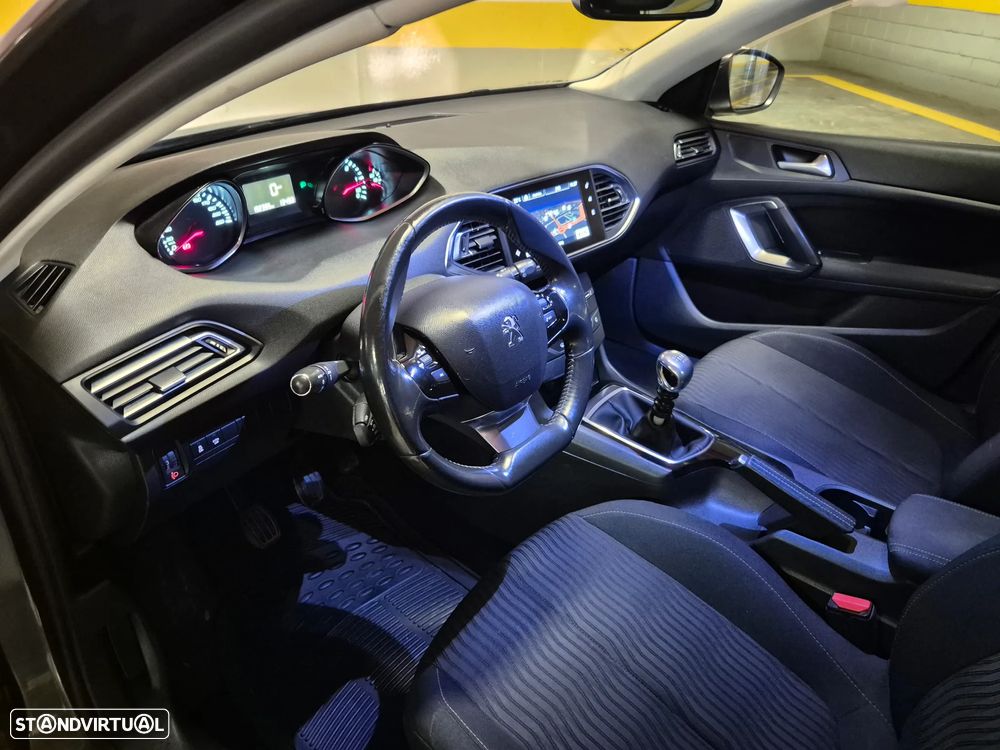 Peugeot 308 SW BlueHDi 120 Stop & Start Style - 22