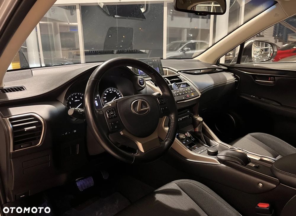 Lexus NX 300h Business Line - 9