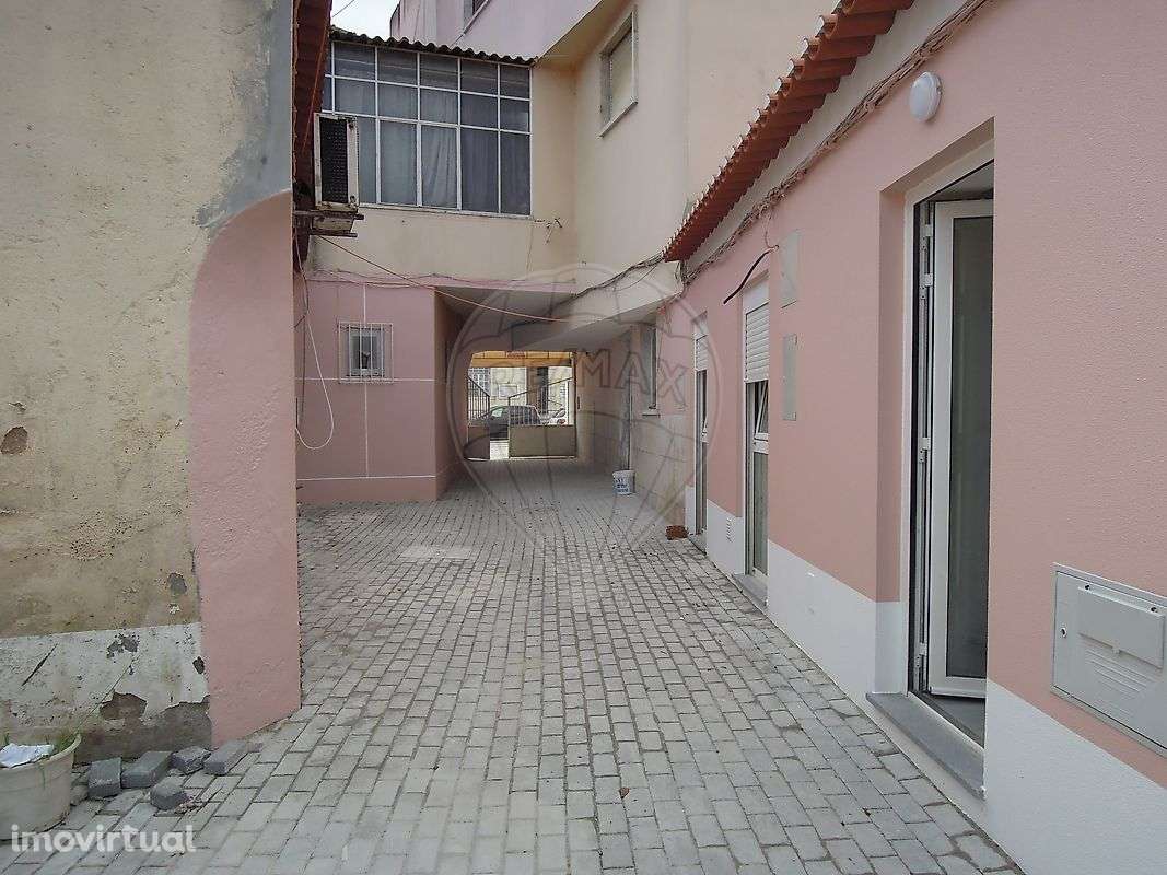 Apartamento T1 para arrendamento - Grande imagem: 2/12