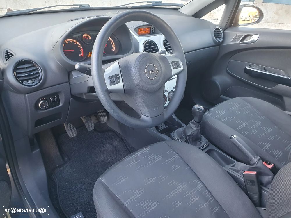 Opel Corsa 1.2 Enjoy S/S - 20