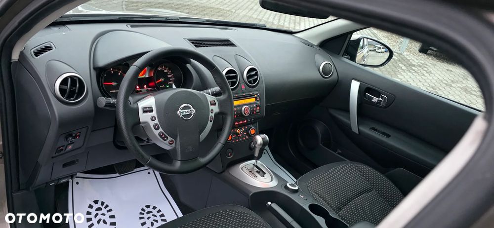 Nissan Qashqai 2.0 dCi 4 x 4 DPF tekna - 13