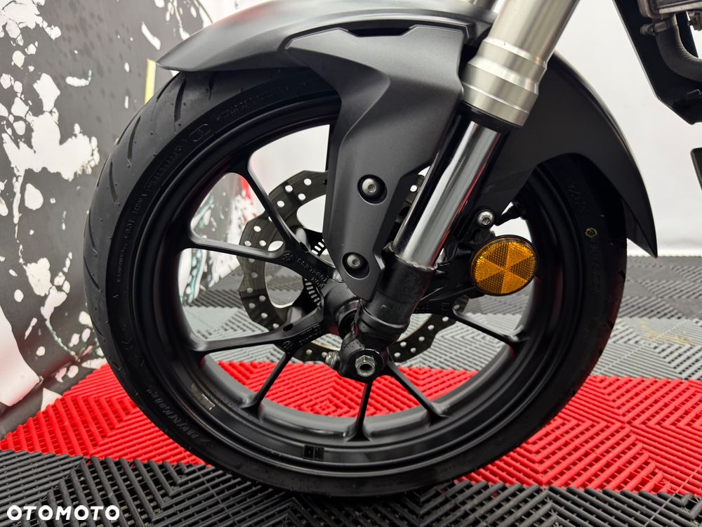 Honda CB - 8