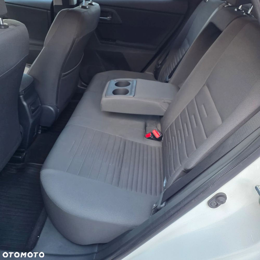 Toyota Auris 1.6 Premium Comfort - 11