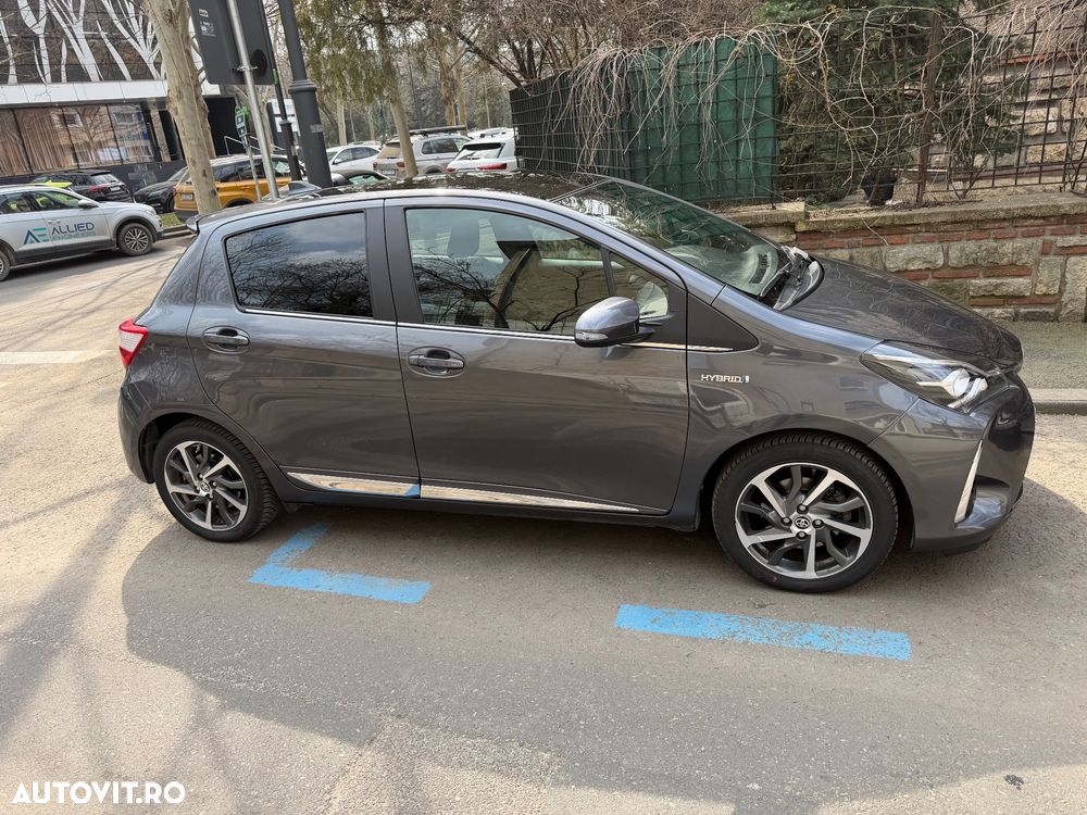 Toyota Yaris 1.5 VVT-i HSD Terra - 10