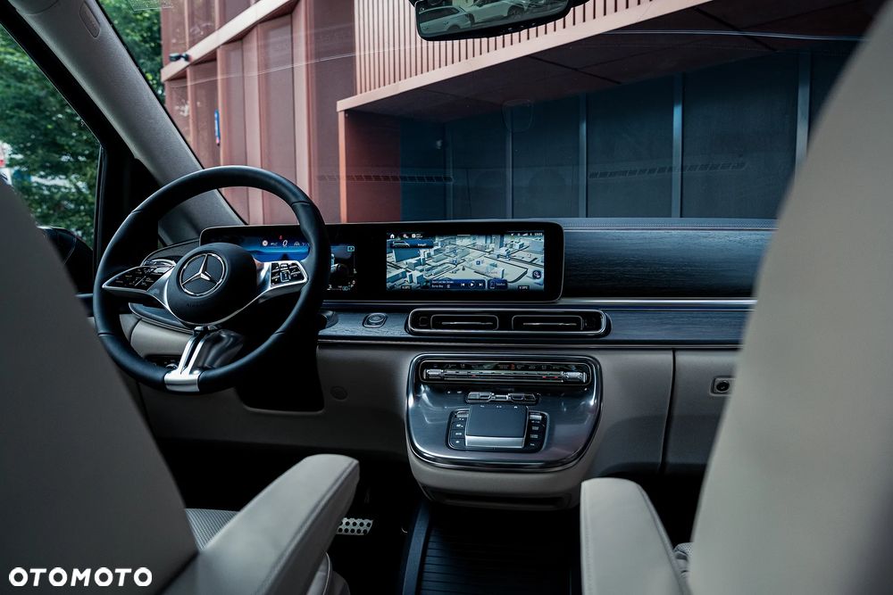 Mercedes-Benz Klasa V 300 d 4-Matic 9G-Tronic Exclusive (d³ugi) - 23
