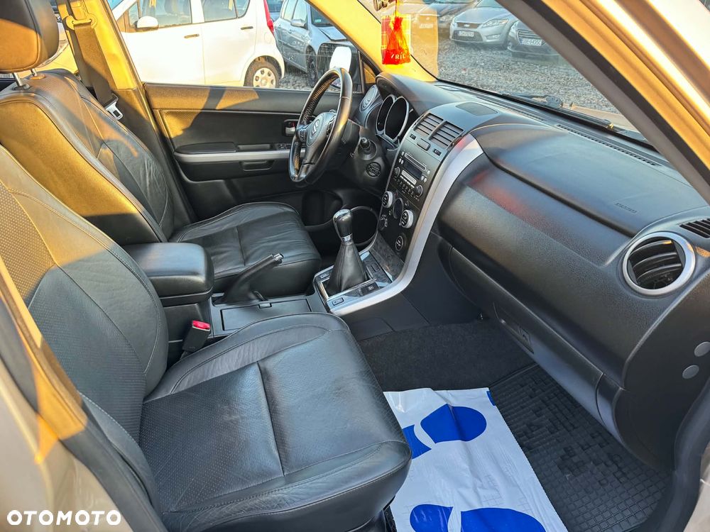 Suzuki Grand Vitara 1.9 DDiS De Luxe EU5 - 16