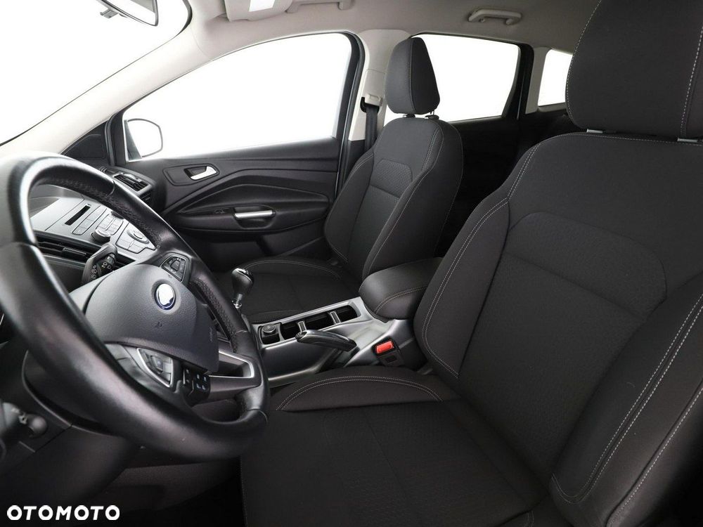 Ford Kuga 1.5 EcoBoost 2x4 Trend - 13