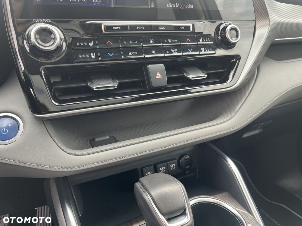 Toyota Highlander - 21