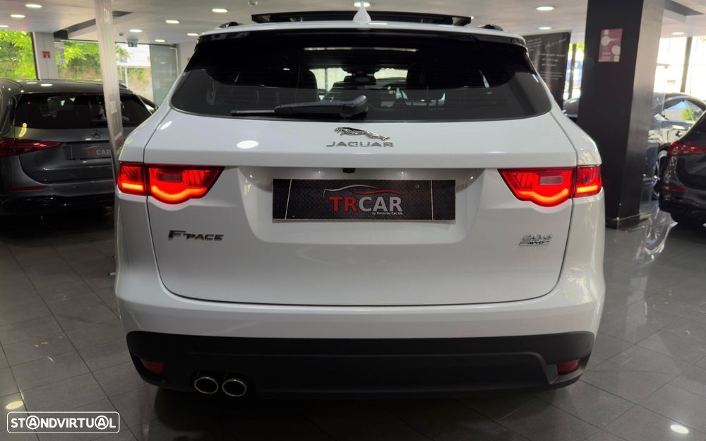 Jaguar F-Pace 2.0 i4D R-Sport AWD Aut. - 18