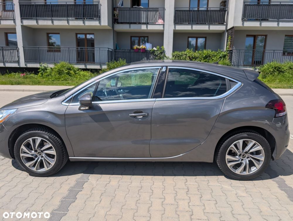 DS Automobiles DS 4 - 4