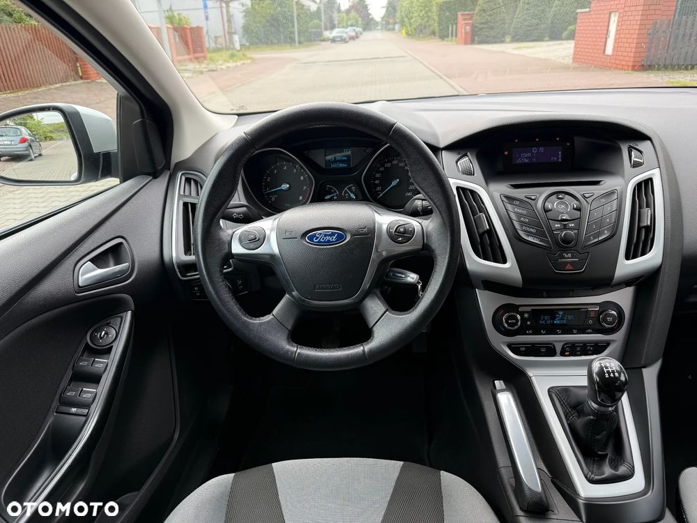 Ford Focus - 27