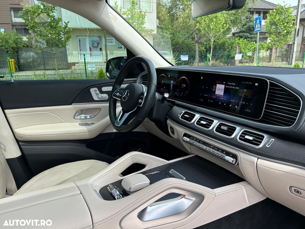 Mercedes-Benz GLS - 10