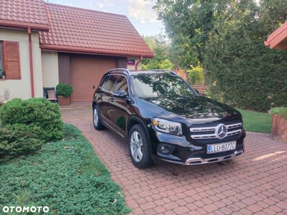 Mercedes-Benz GLB 250 4-Matic 8G-DCT - 2