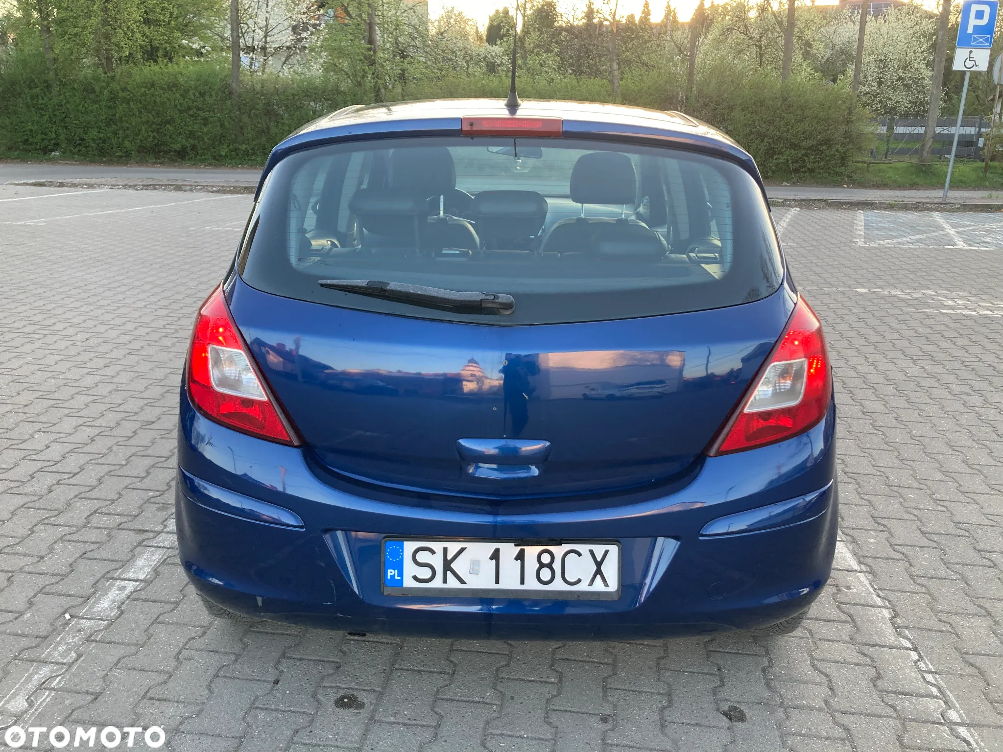 Opel Corsa 1.4 16V Cosmo - 35