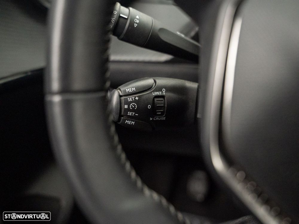 Peugeot 208 1.2 PureTech Active - 23