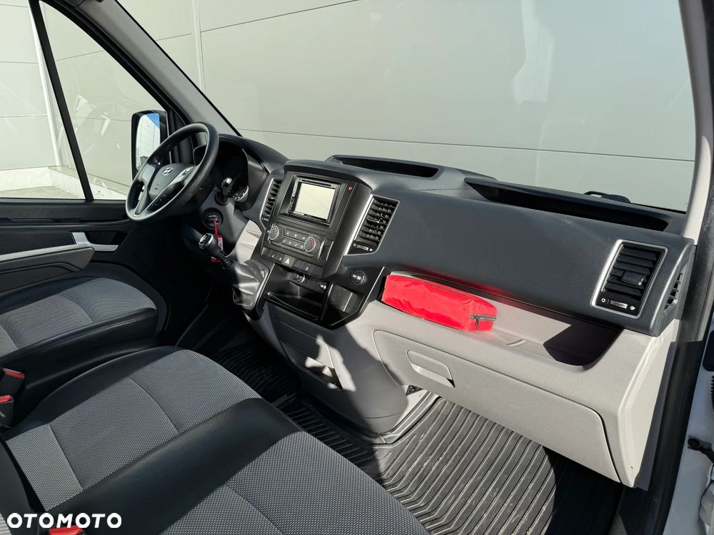 Hyundai H350 - 24