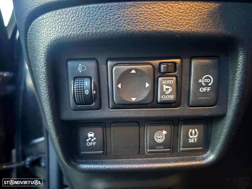 Nissan Juke 1.5 dCi N-Connecta P.Ext.1 Detroit Red - 15