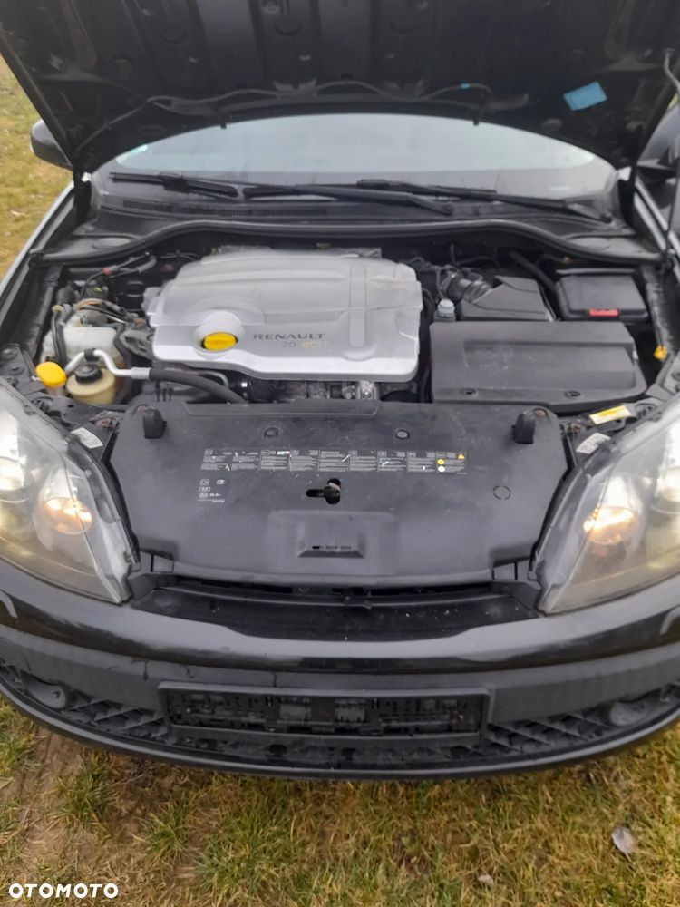 Renault Laguna dCi 150 FAP Start-Stop GT - 2