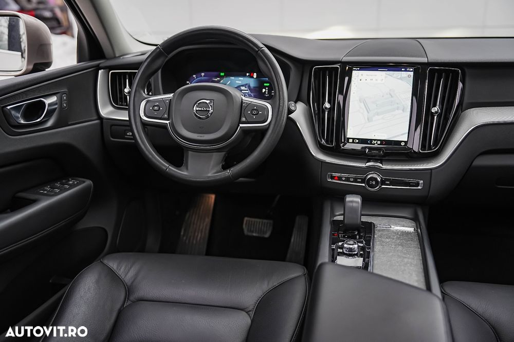 Volvo XC 60 Recharge T6 Twin Engine eAWD Inscription Expression - 7