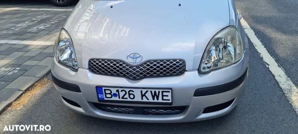 Toyota Yaris 1.0 Base - 11