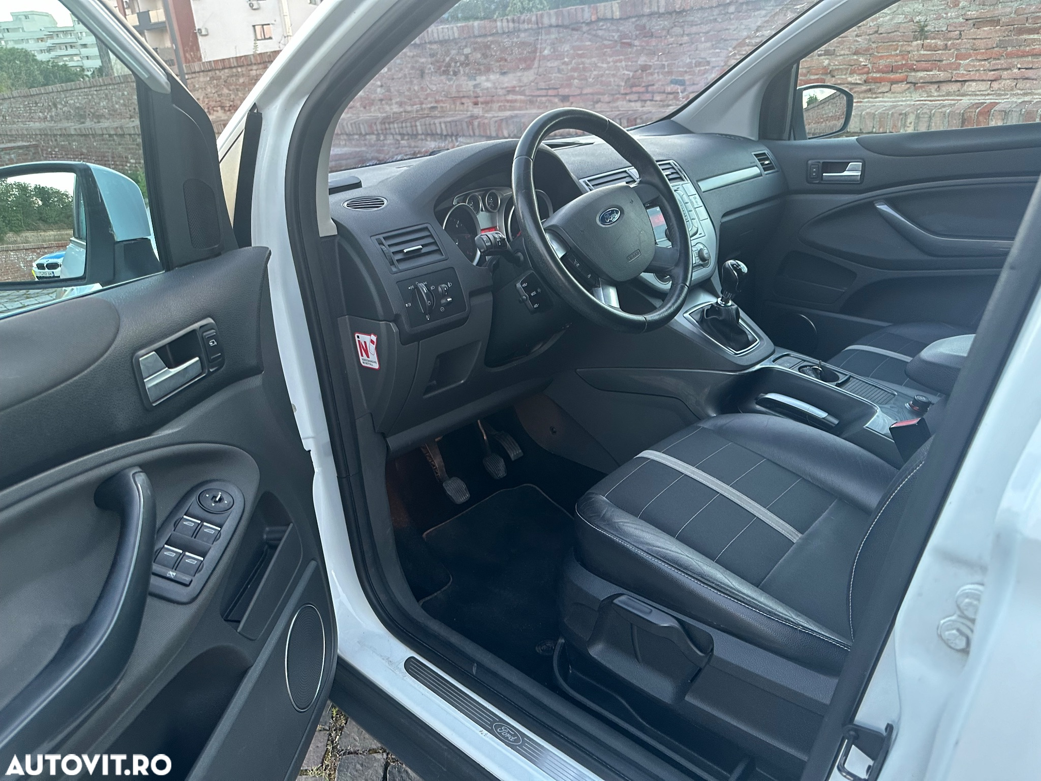 Ford Kuga 2.0 TDCi 4x4 Titanium - 11