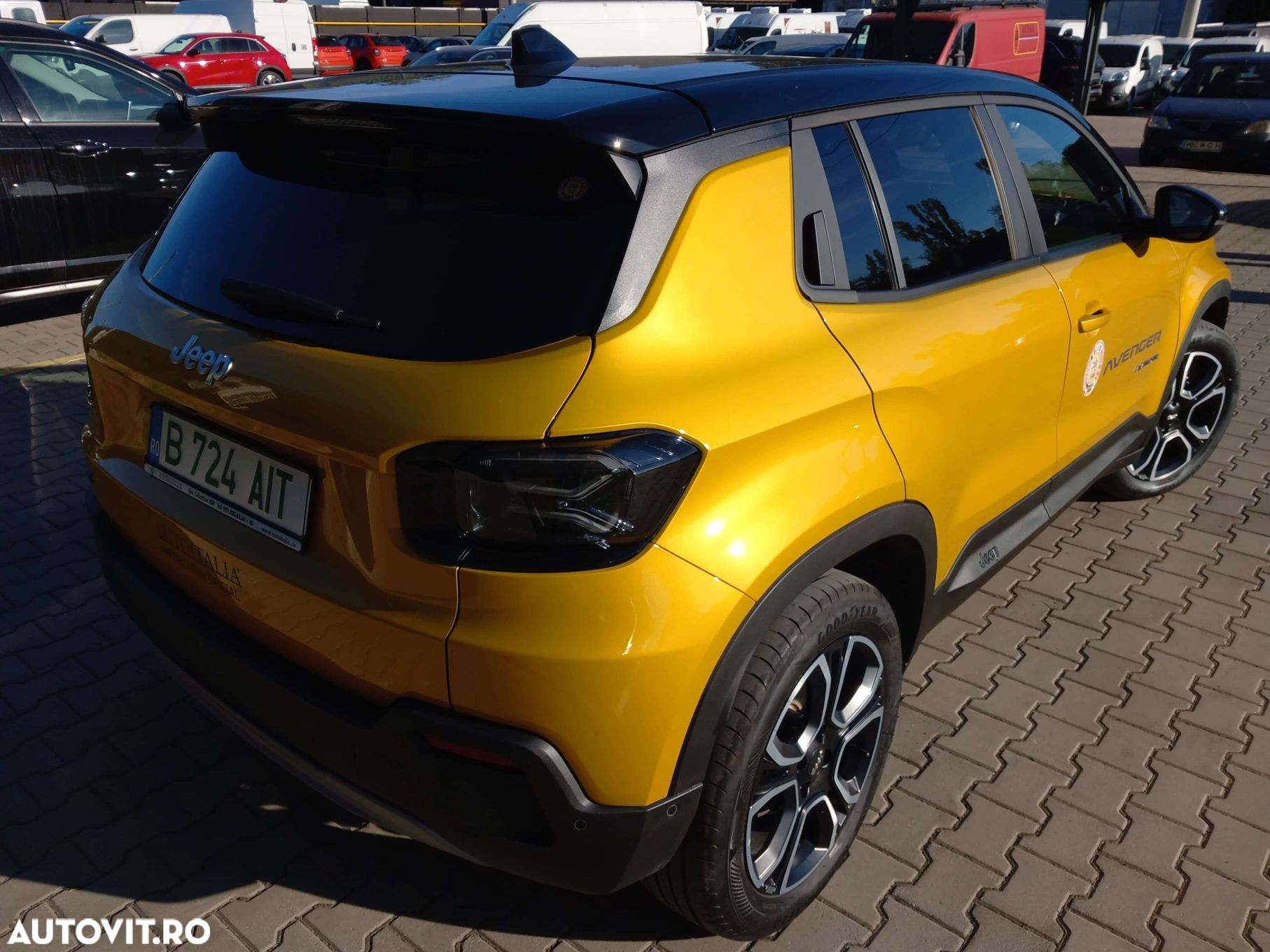 Jeep Avenger 54 kWh BEV 156 CP Summit - 2
