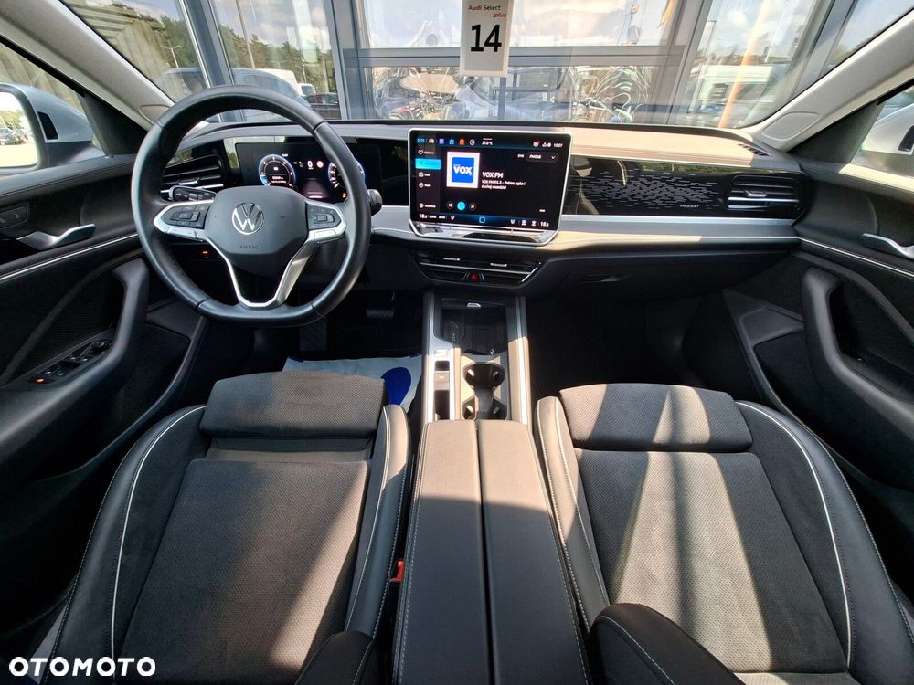 Volkswagen Passat - 16