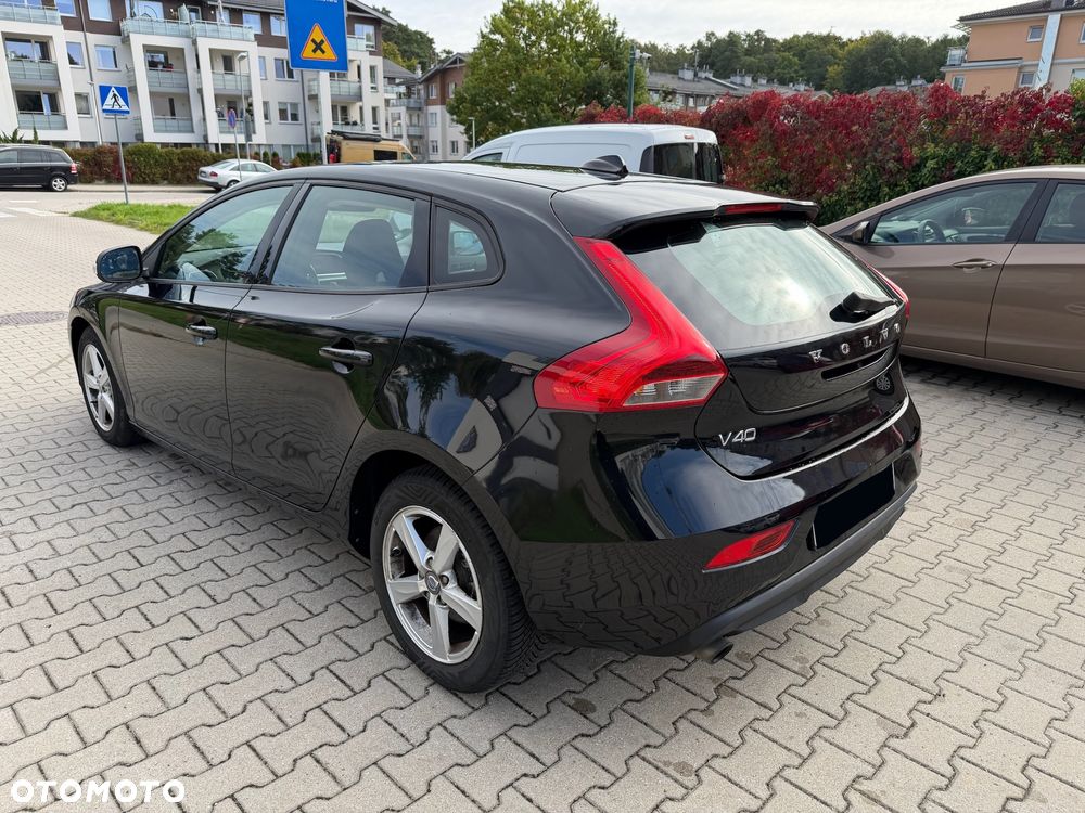 Volvo V40 T2 - 7