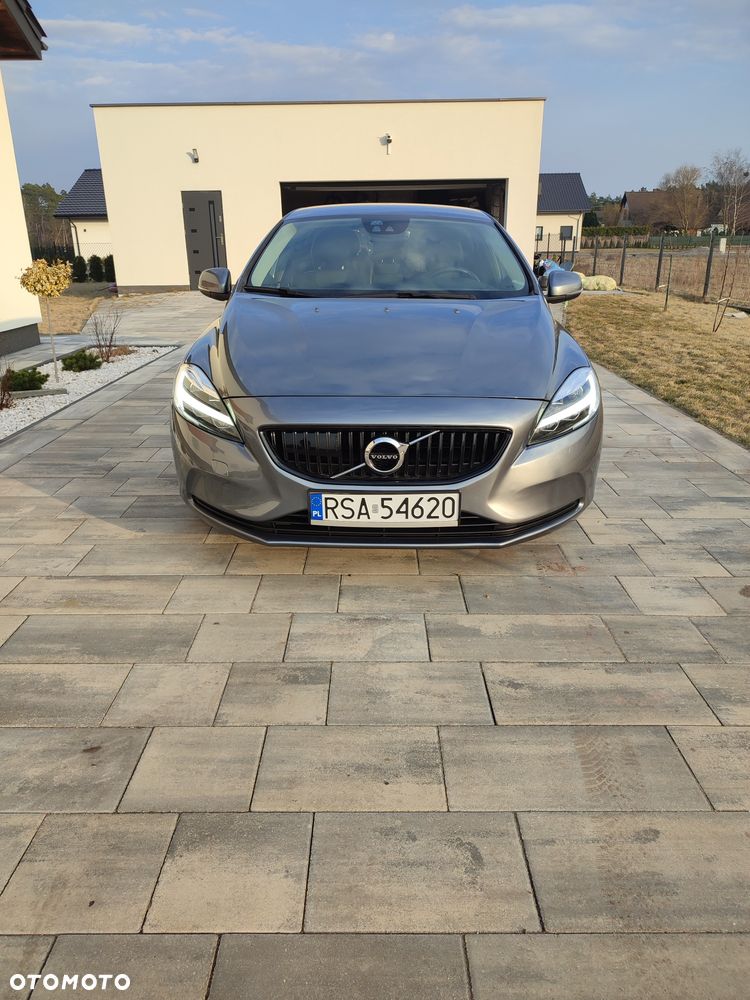 Volvo V40 - 2