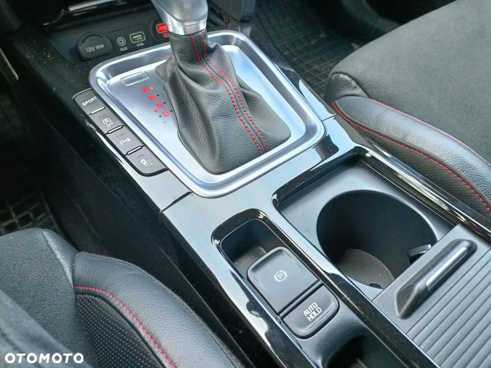 Kia ProCeed 1.6 T-GDI GT DCT - 12