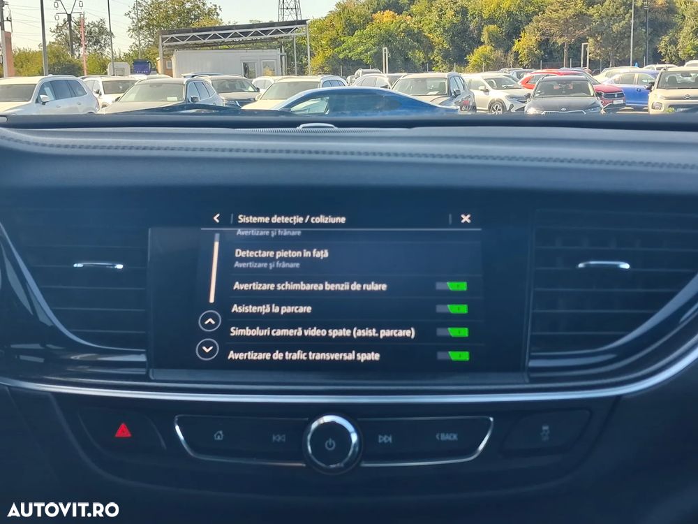 Opel Insignia - 33