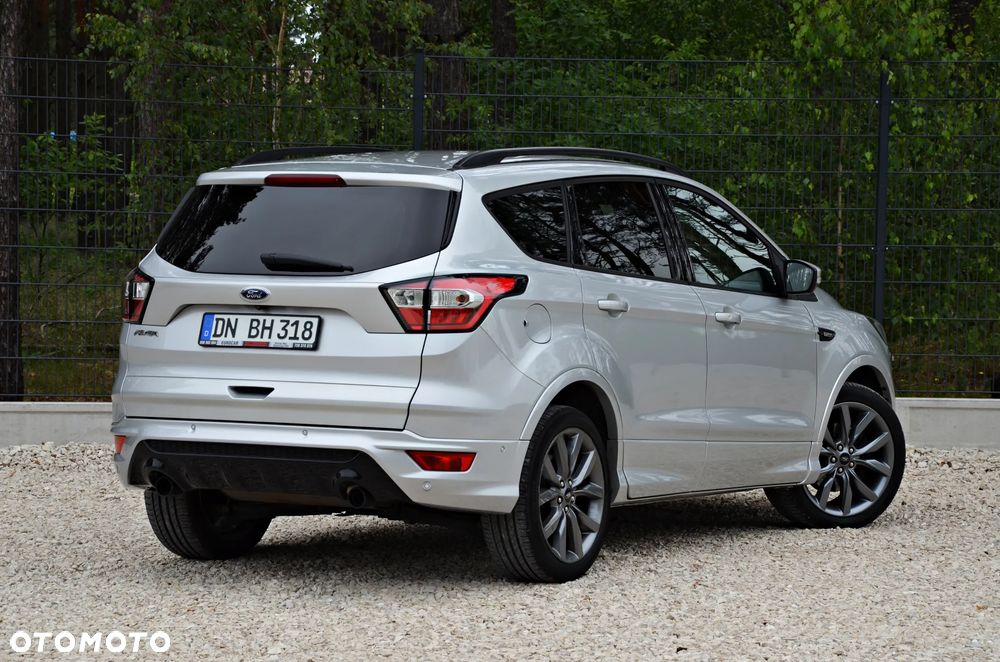 Ford Kuga - 4