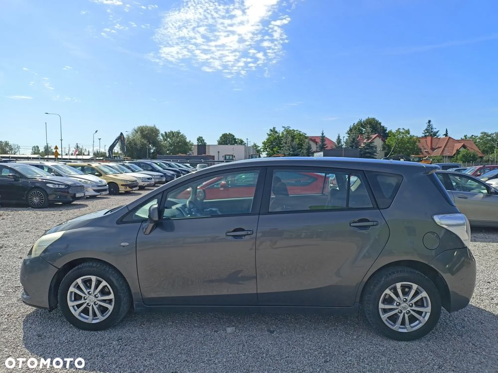 Toyota Verso - 2