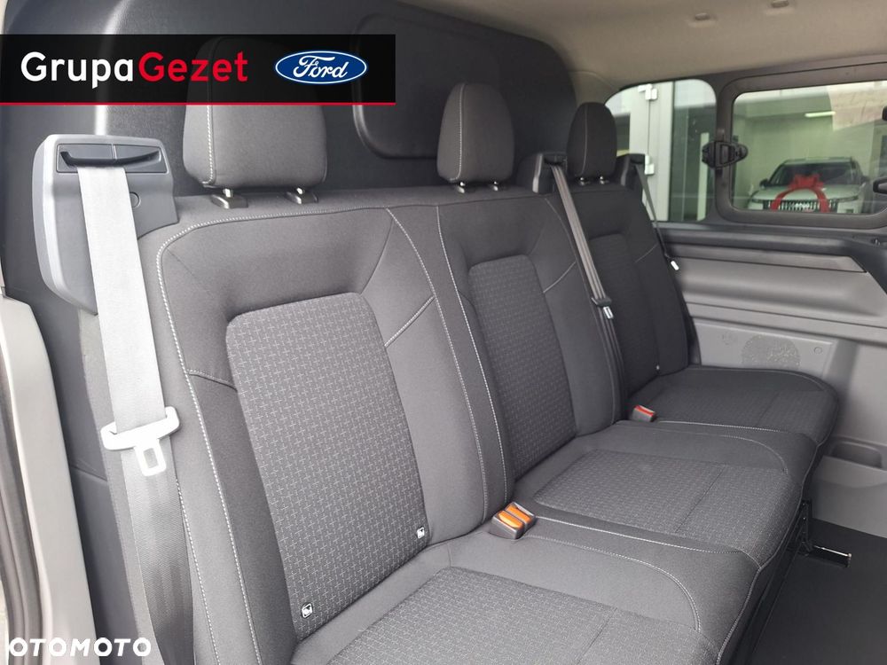 Ford Transit Custom - 11