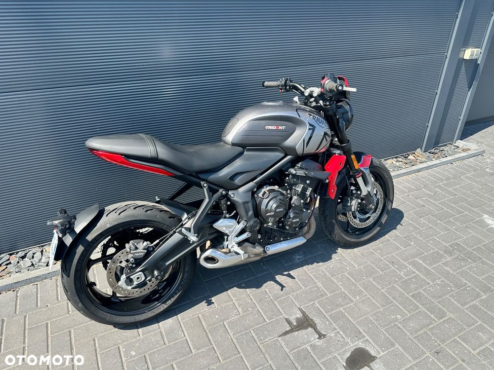 Triumph Trident - 4