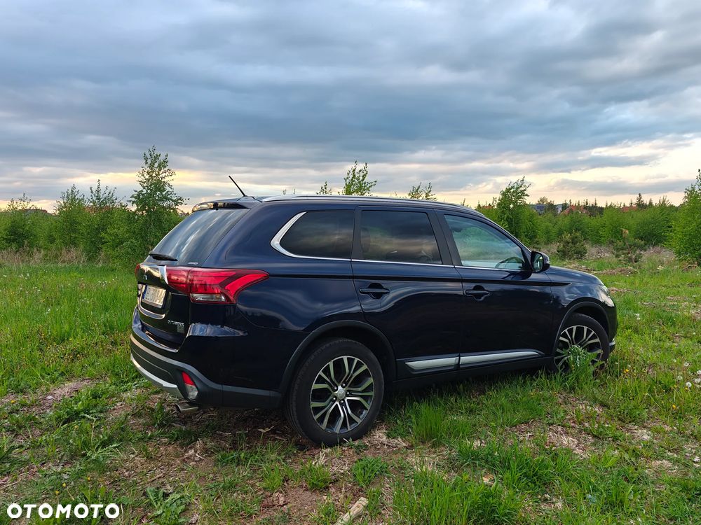 Mitsubishi Outlander 2.0 Intense + 4WD CVT - 4